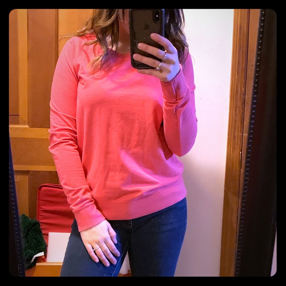 Gap sweater